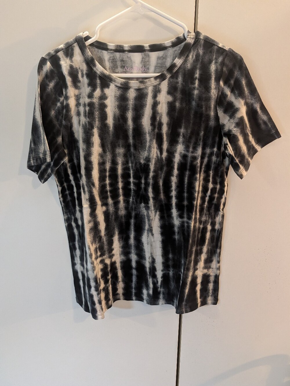 Anybody Woman's 2 Piece XS Black & White Tie-Dye Short Sleeve Tee With Joggers